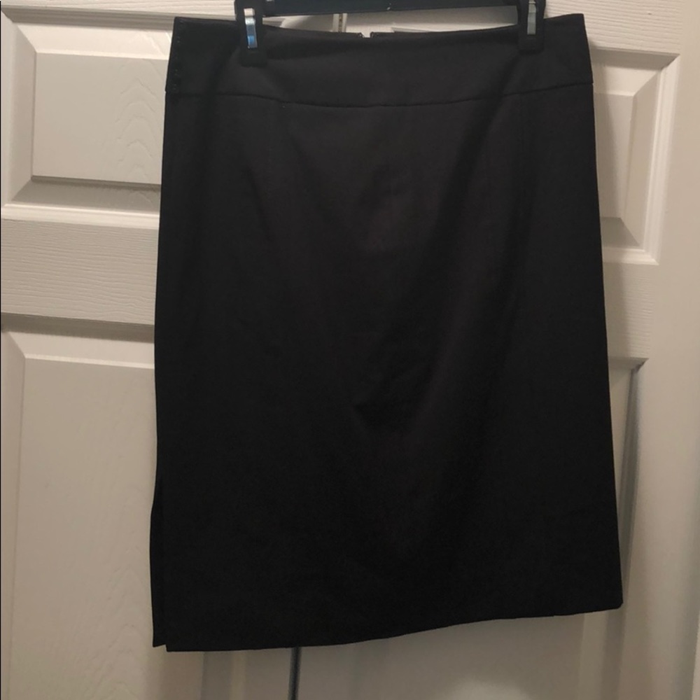 White House Black Market black pencil skirt